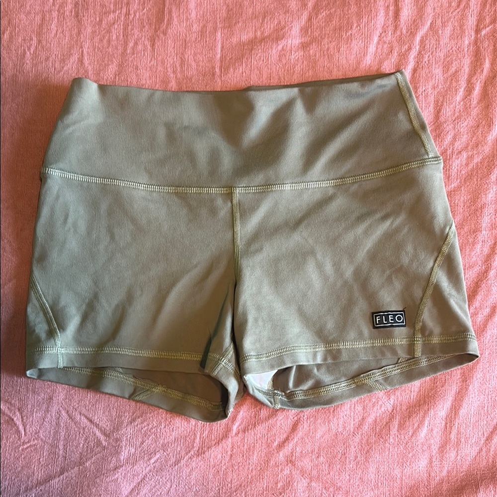 FLEO Women's Tan Shorts